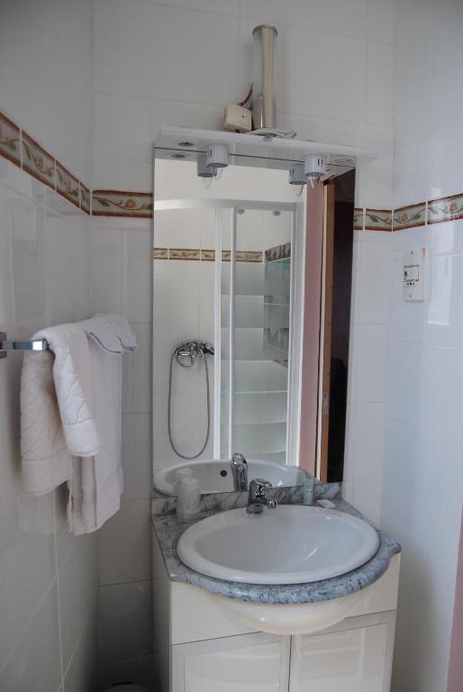 Hôtel Azur Nizza Szoba fotó