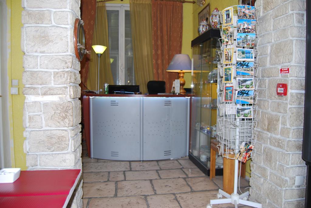 Hôtel Azur Nizza Kültér fotó