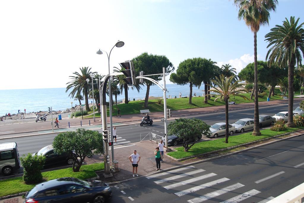 Hôtel Azur Nizza Kültér fotó